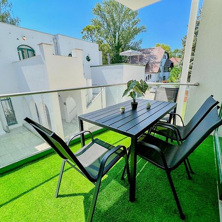 Villa Bauhaus Labi Garden Wellness Apartman Siofok Exterior photo